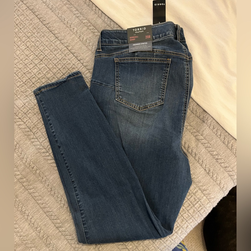 Torrid bombshell skinny jeans